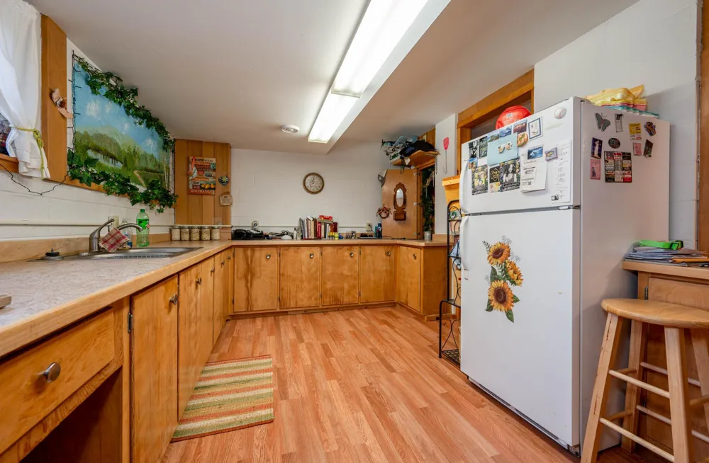 200 NE Hwy 1 Effie, MN 56639