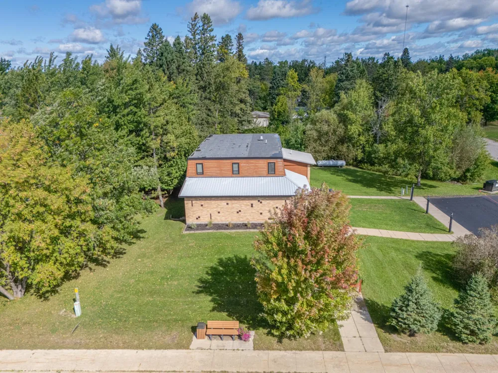 200 NE Hwy 1 Effie, MN 56639