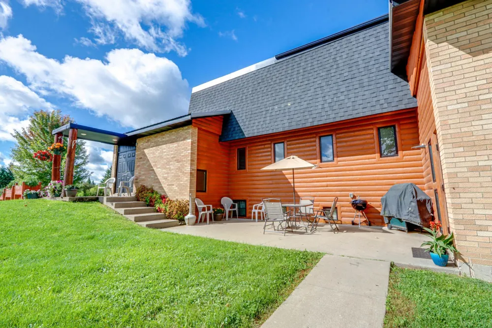 200 NE Hwy 1 Effie, MN 56639
