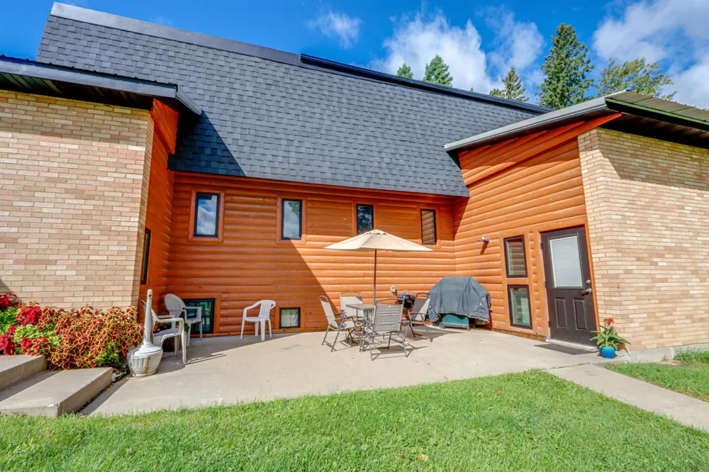 200 NE Hwy 1 Effie, MN 56639