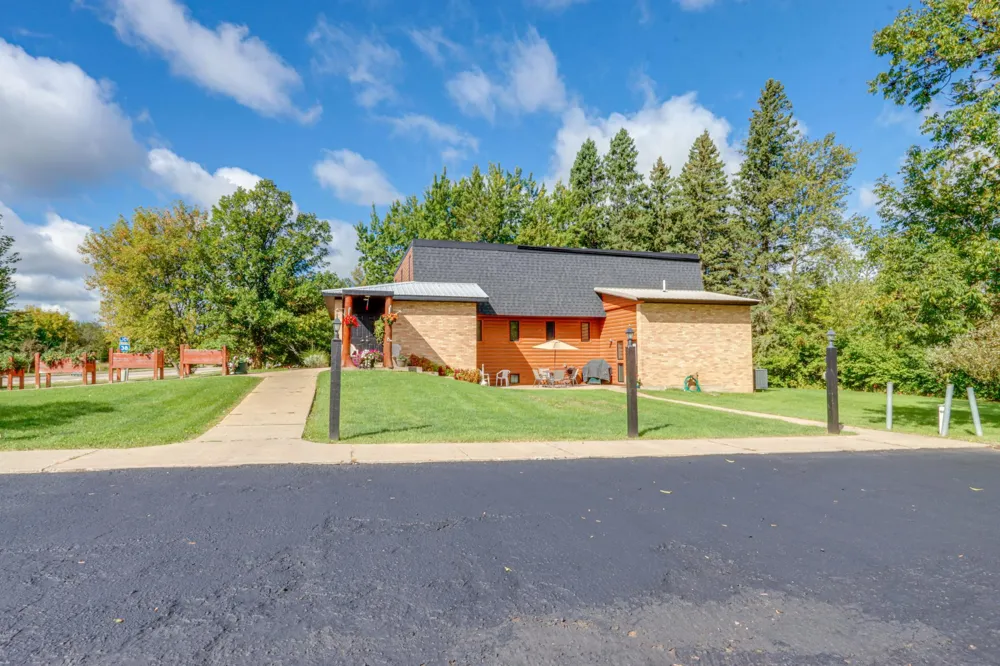 200 NE Hwy 1 Effie, MN 56639