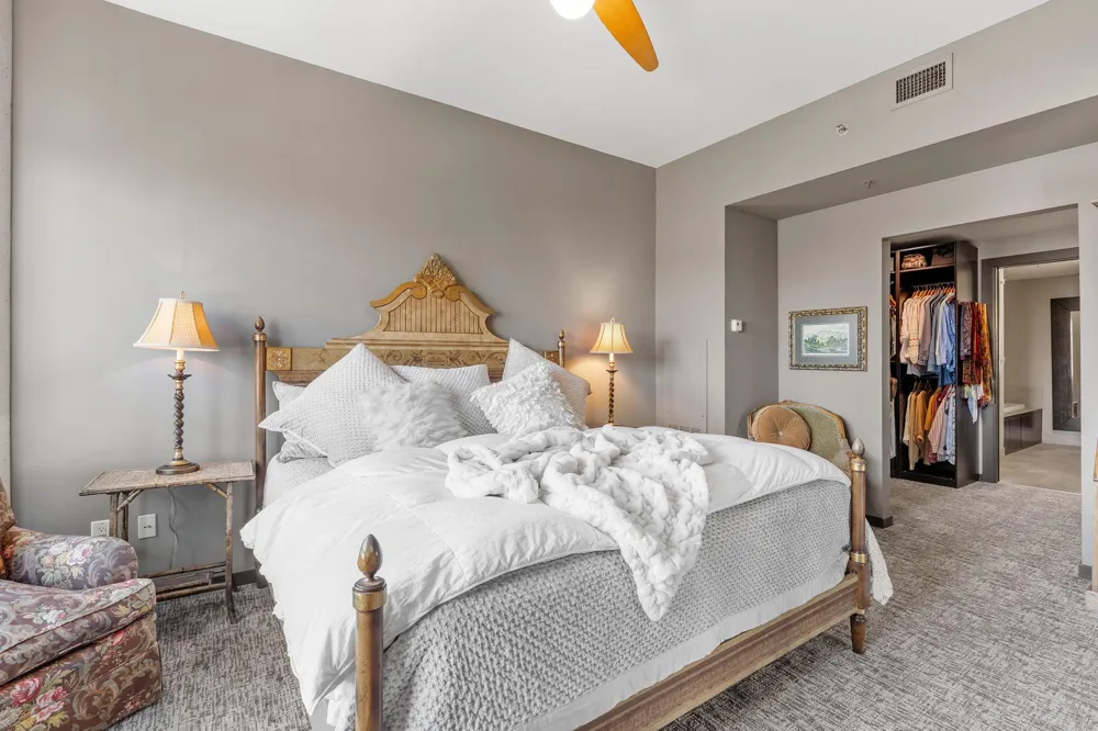111 4th Avenue #403 Minneapolis, MN 55401