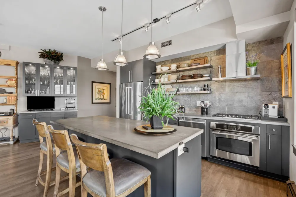 111 4th Avenue #403 Minneapolis, MN 55401