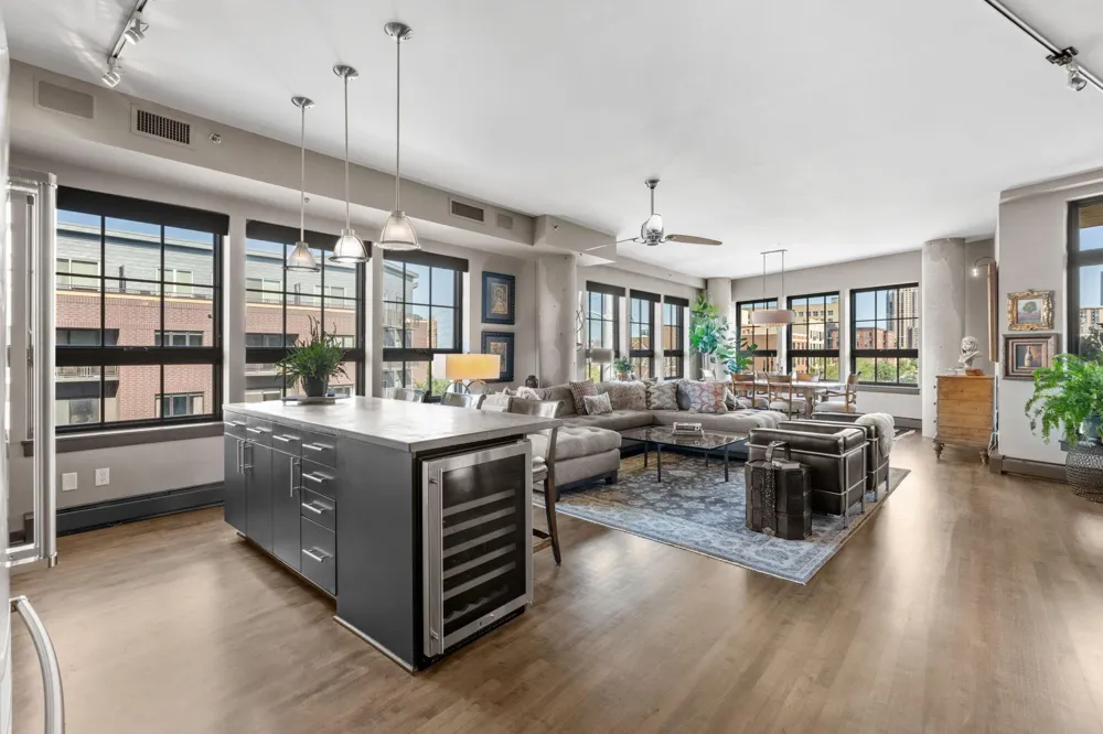 111 4th Avenue #403 Minneapolis, MN 55401