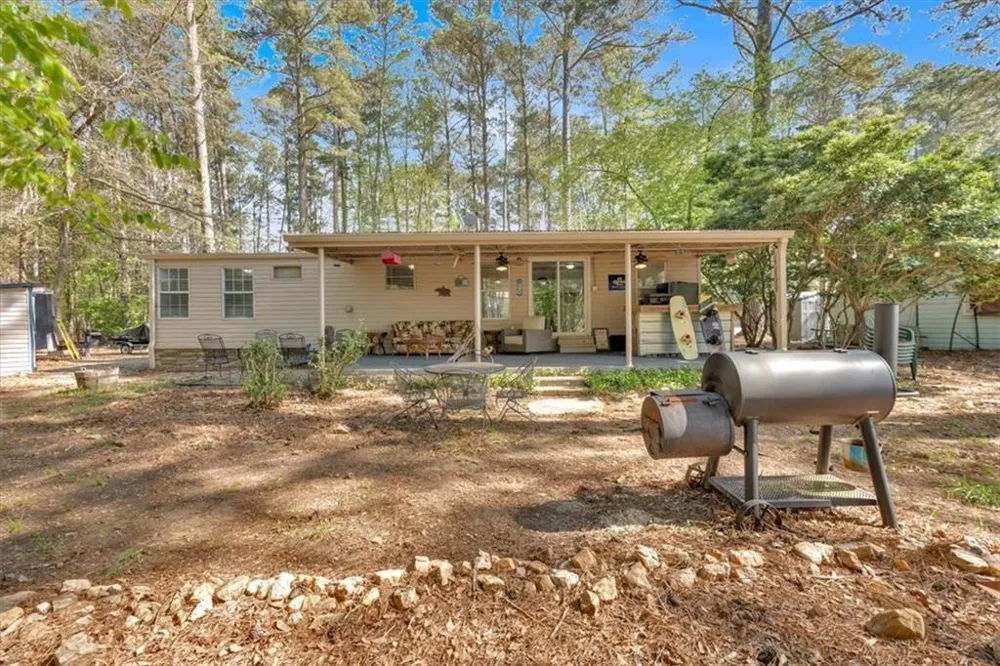 5400 Kings Camp C16 Road SE Acworth, GA 30102