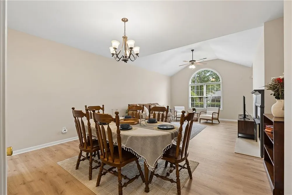 3392 Raes Creek Road Marietta, GA 30008