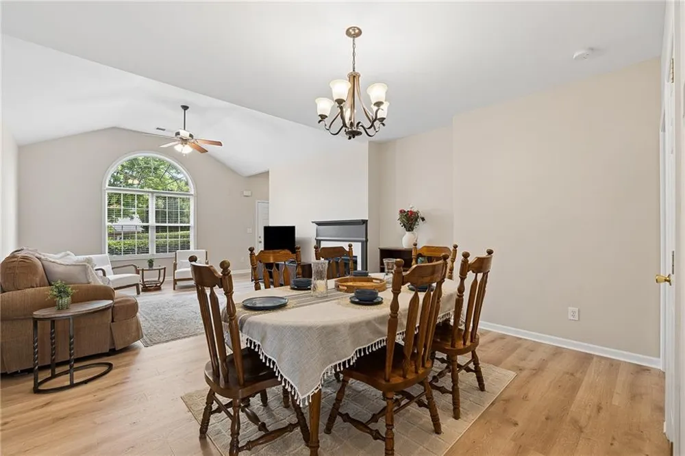 3392 Raes Creek Road Marietta, GA 30008