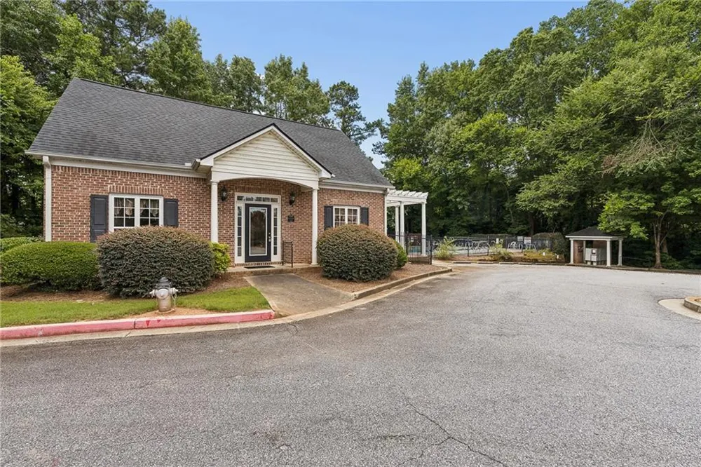 3392 Raes Creek Road Marietta, GA 30008