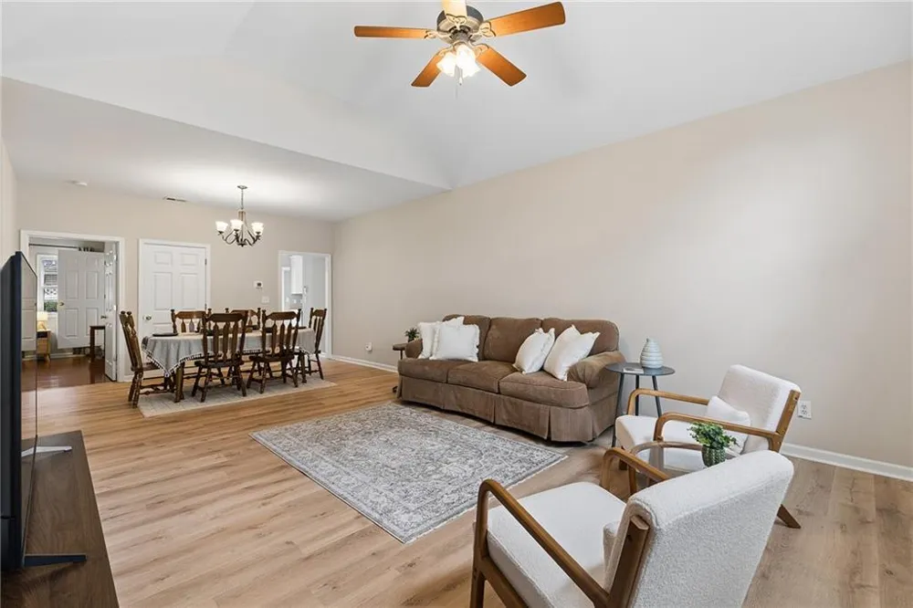 3392 Raes Creek Road Marietta, GA 30008