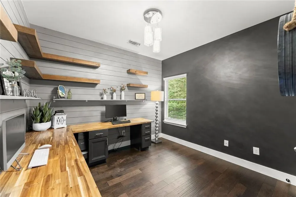 5815 Crest Oak Way Cumming, GA 30028