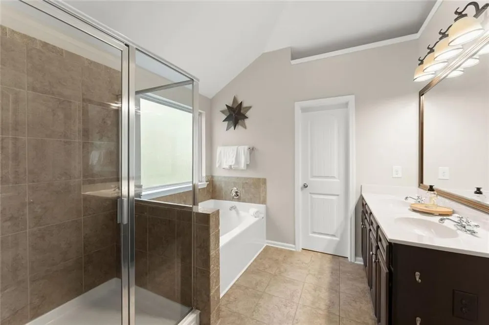 5815 Crest Oak Way Cumming, GA 30028