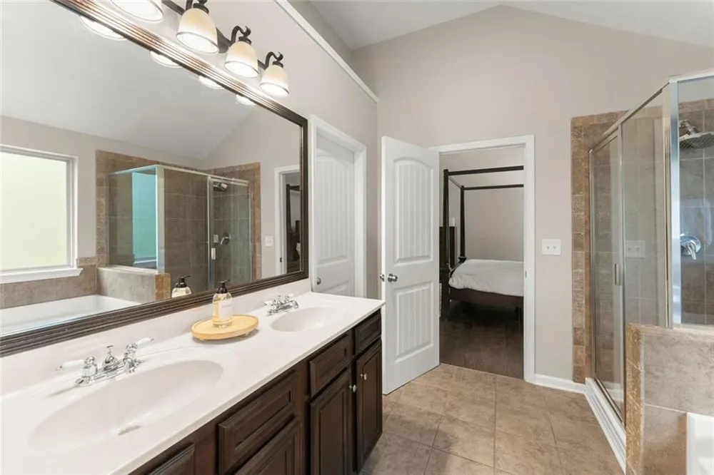5815 Crest Oak Way Cumming, GA 30028