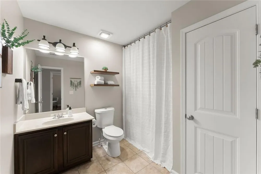 5815 Crest Oak Way Cumming, GA 30028