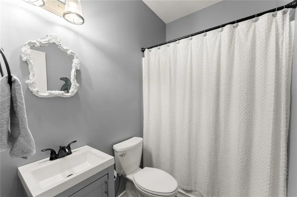 5815 Crest Oak Way Cumming, GA 30028