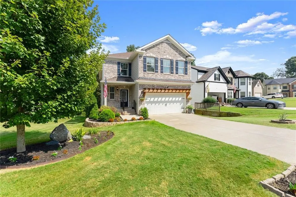 5815 Crest Oak Way Cumming, GA 30028