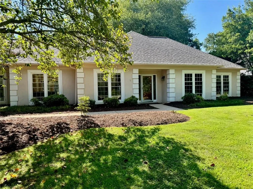 11860 Wexford Club Drive Roswell, GA 30075