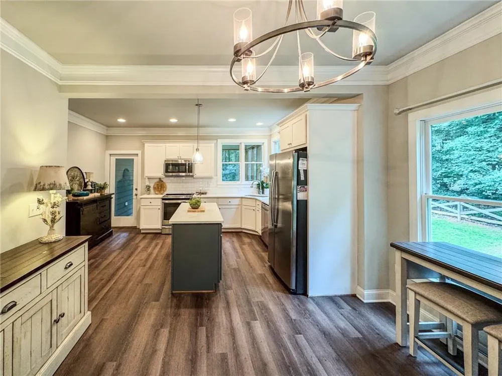 1250 Blue Ridge Overlook Dawsonville, GA 30534