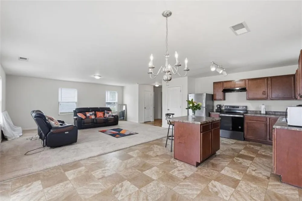 2859 S Hills Riverdale, GA 30296