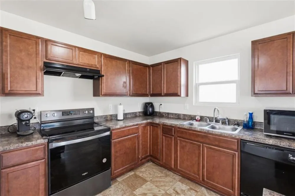 2859 S Hills Riverdale, GA 30296