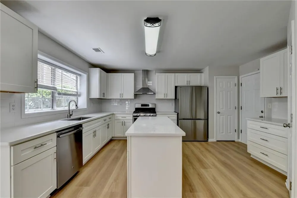 340 Waddington Trail Johns Creek, GA 30097
