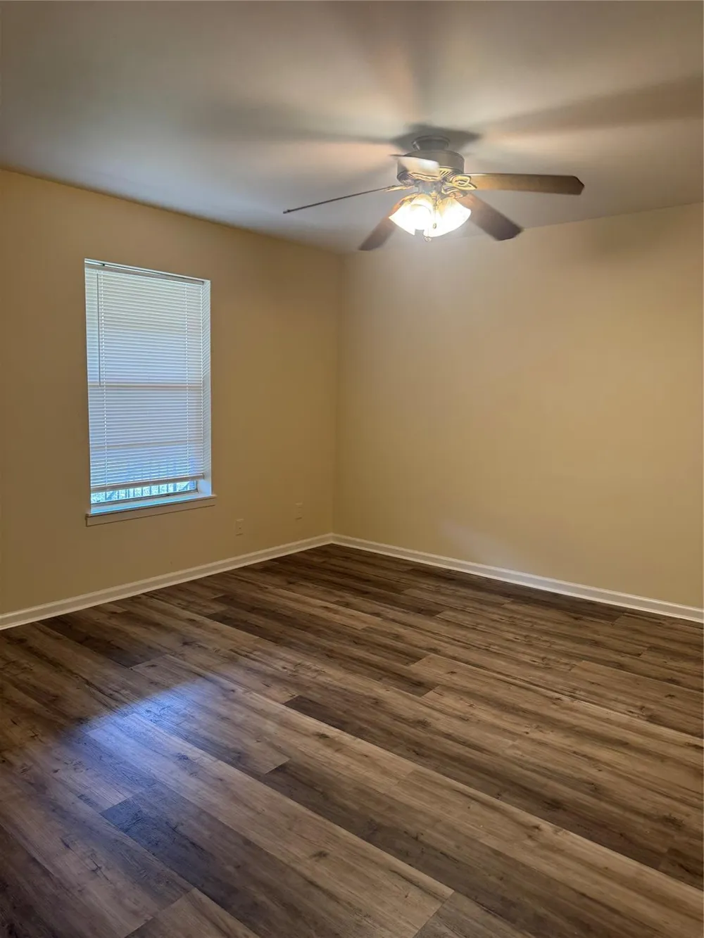 3535 Nasa Road 1 Parkway #40 Seabrook, TX 77586