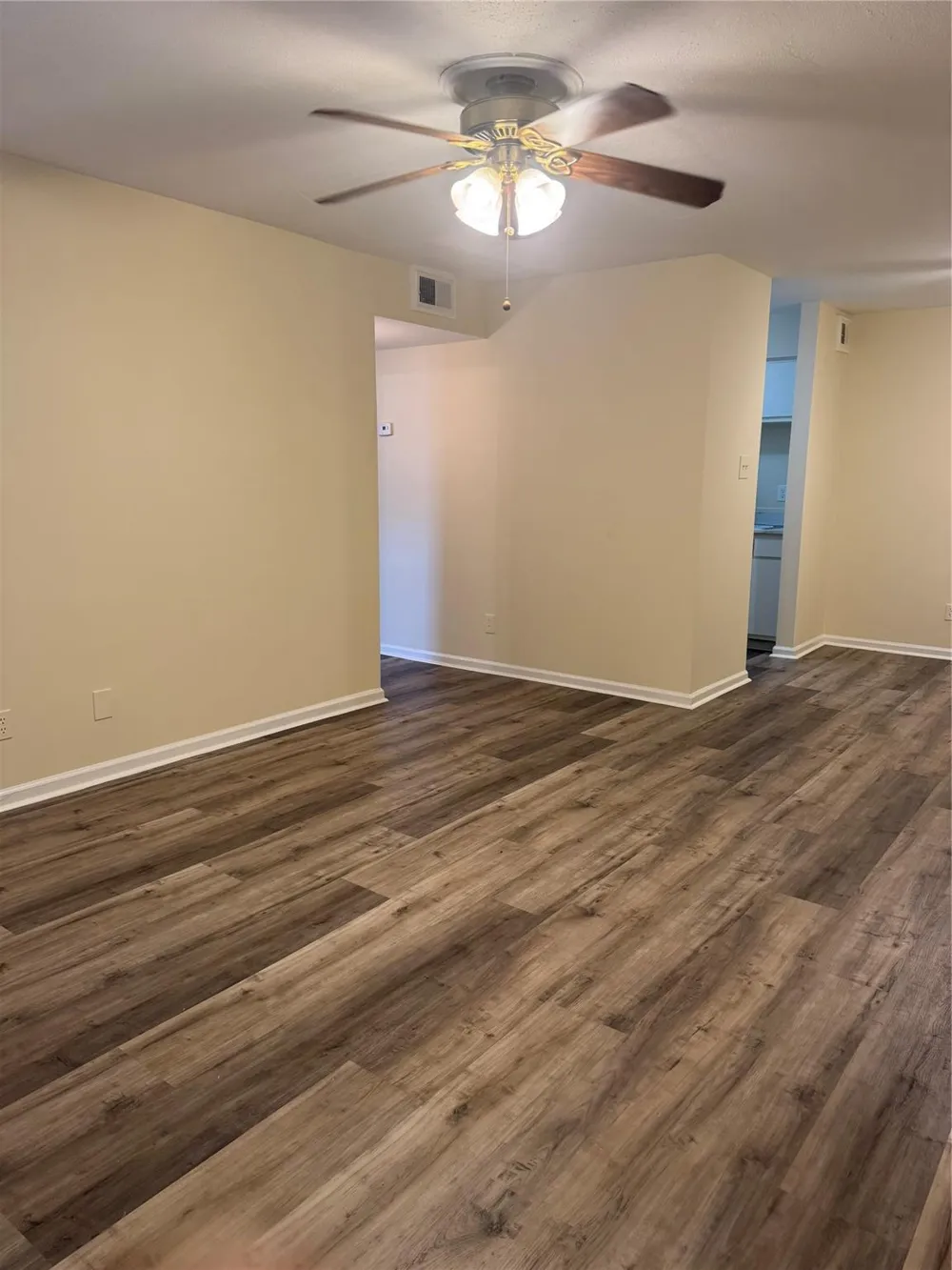 3535 Nasa Road 1 Parkway #40 Seabrook, TX 77586