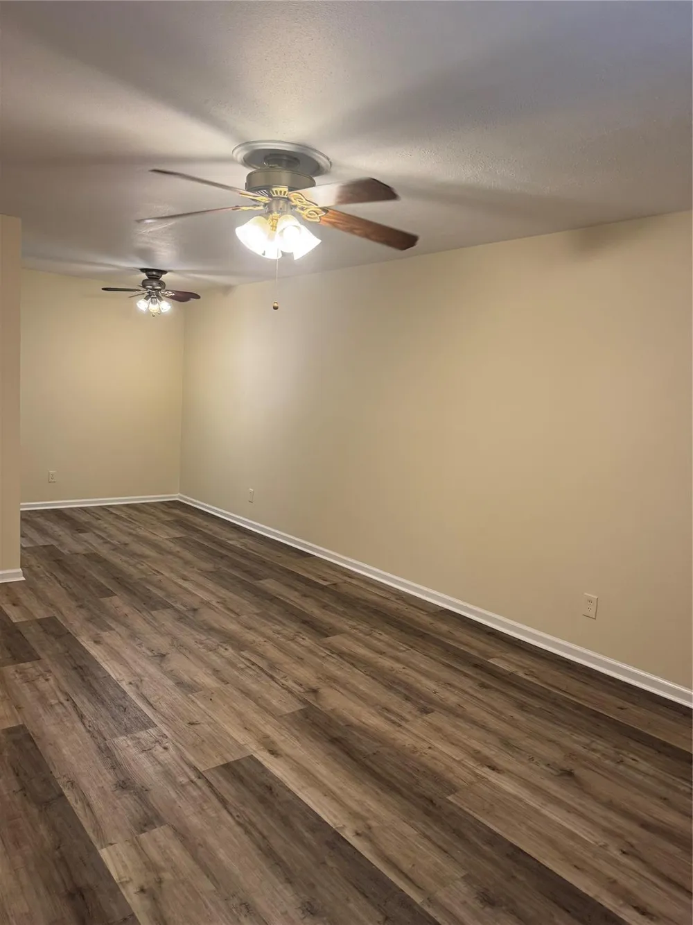 3535 Nasa Road 1 Parkway #40 Seabrook, TX 77586