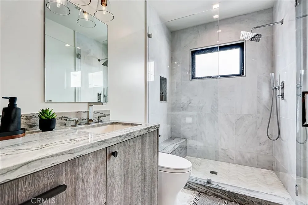 218 14th Street Manhattan Beach, CA 90266