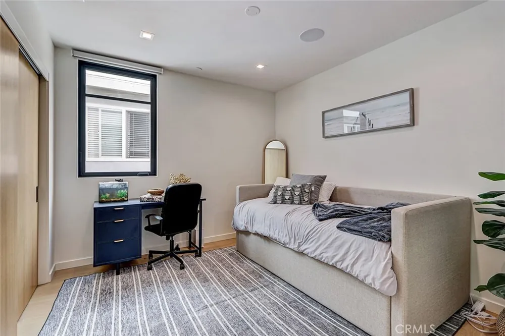 218 14th Street Manhattan Beach, CA 90266
