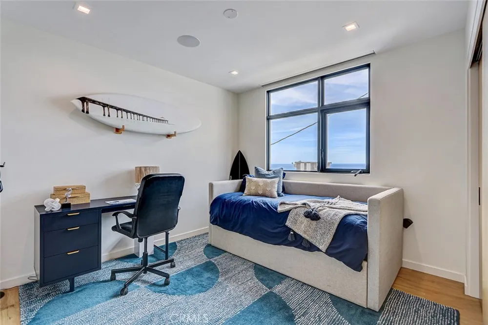 218 14th Street Manhattan Beach, CA 90266