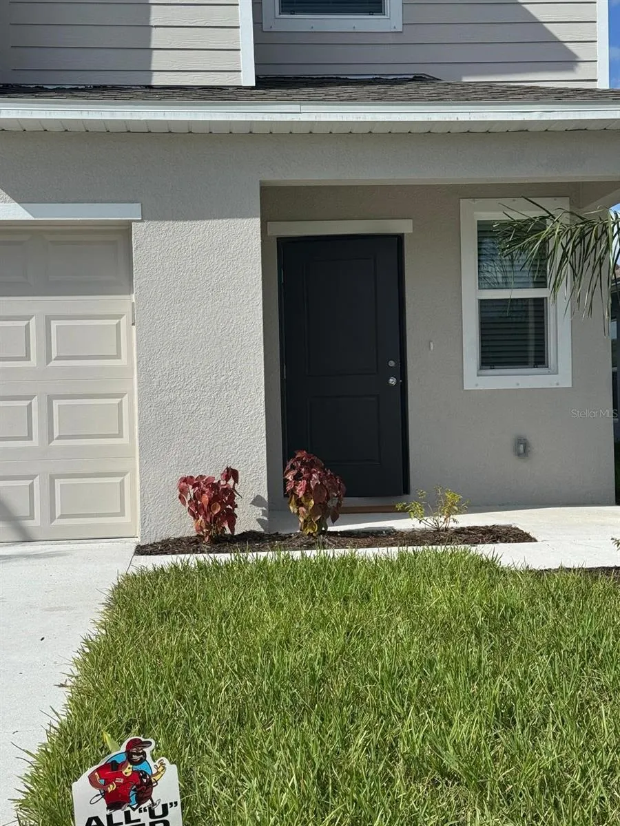 7111 WEEPING PINE DRIVE Fort Myers, FL 33966