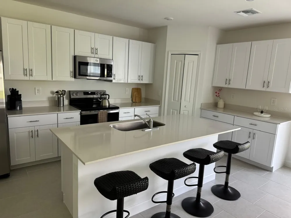 7111 WEEPING PINE DRIVE Fort Myers, FL 33966
