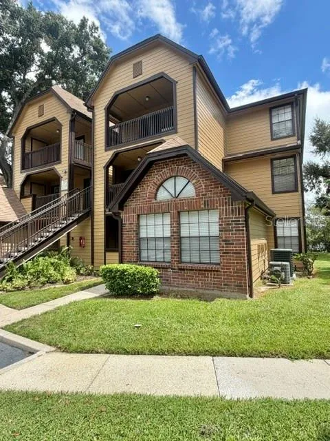 375 LAKE ONTARIO COURT #102 Altamonte Springs, FL 32701