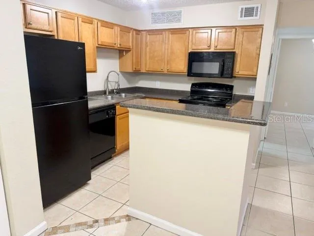 375 LAKE ONTARIO COURT #102 Altamonte Springs, FL 32701