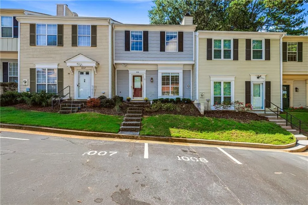 1008 Wedgewood Way Sandy Springs, GA 30350