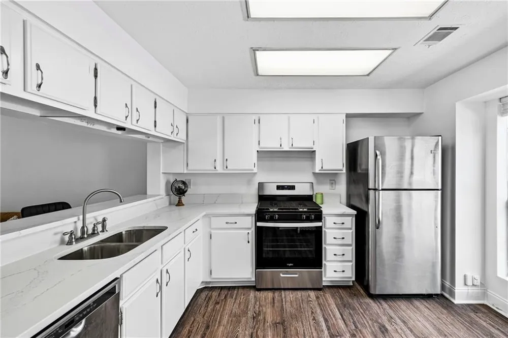 1008 Wedgewood Way Sandy Springs, GA 30350