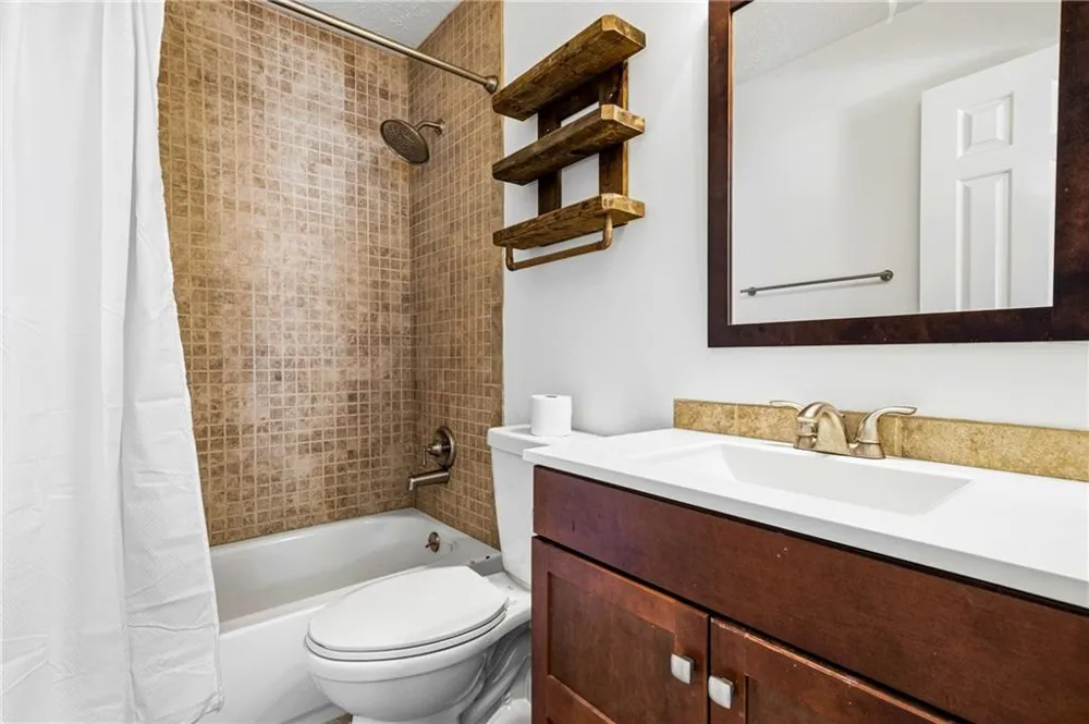 1008 Wedgewood Way Sandy Springs, GA 30350