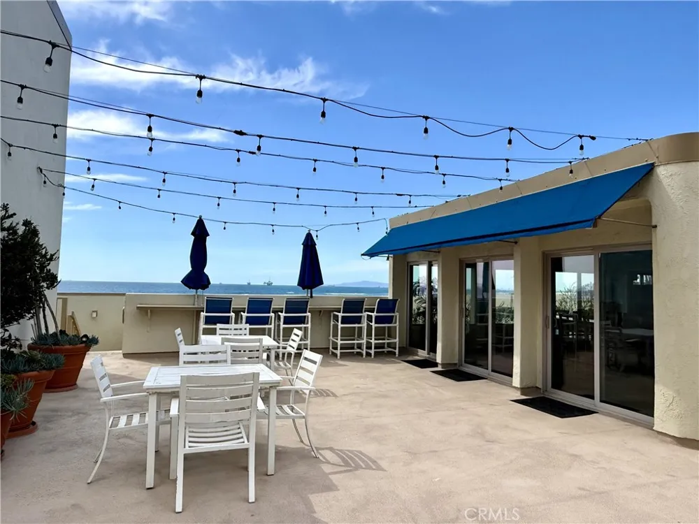 711 Pacific Coast #106 Huntington Beach, CA 92648