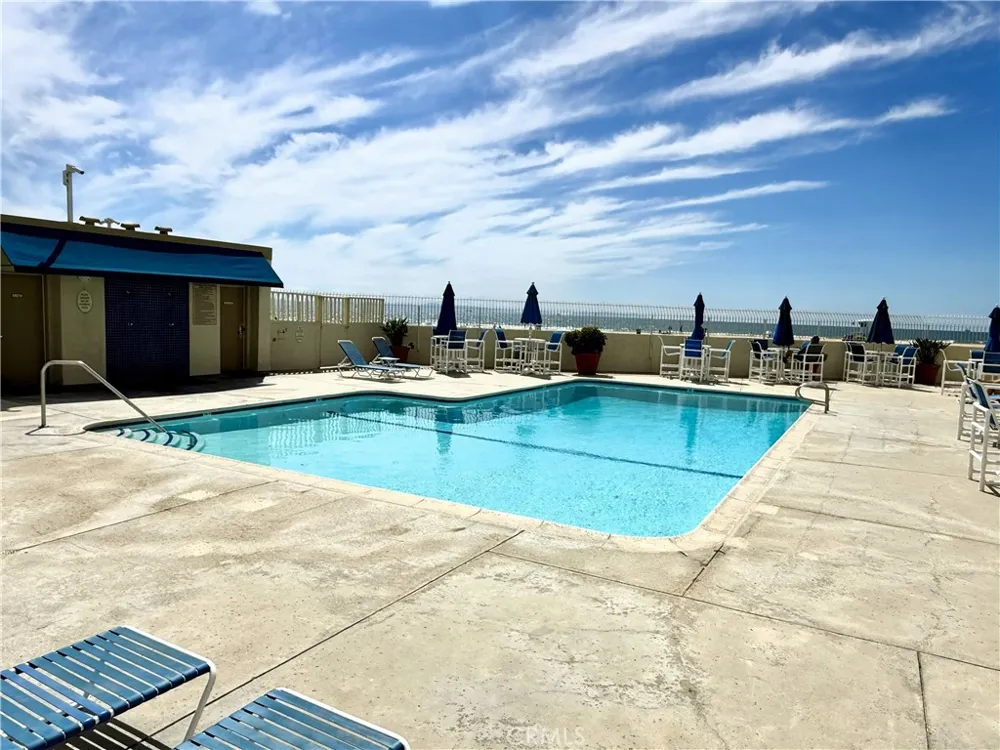 711 Pacific Coast #106 Huntington Beach, CA 92648