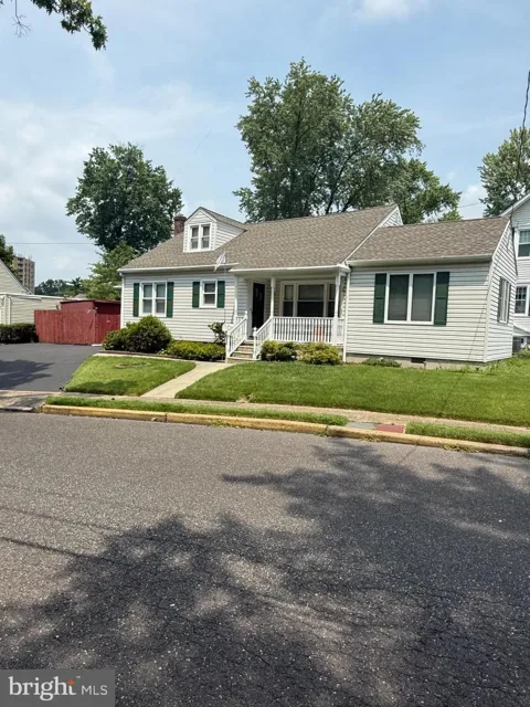 213 WESTMONT AVE