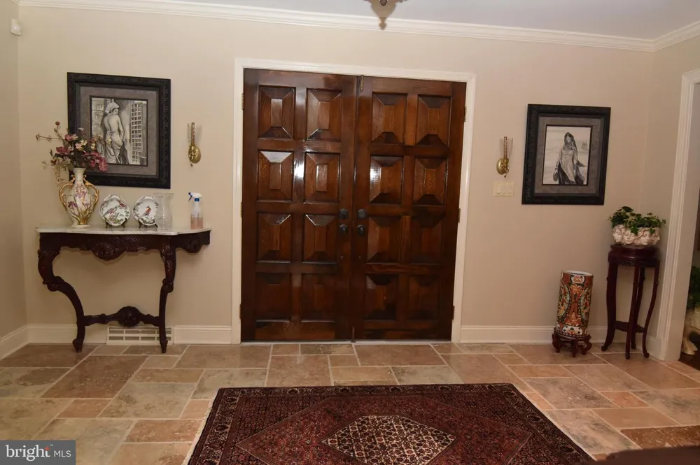 11202 OLD CARRIAGE ROAD Glen Arm, MD 21057