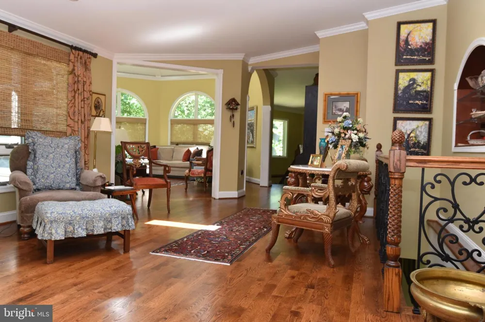11202 OLD CARRIAGE ROAD Glen Arm, MD 21057