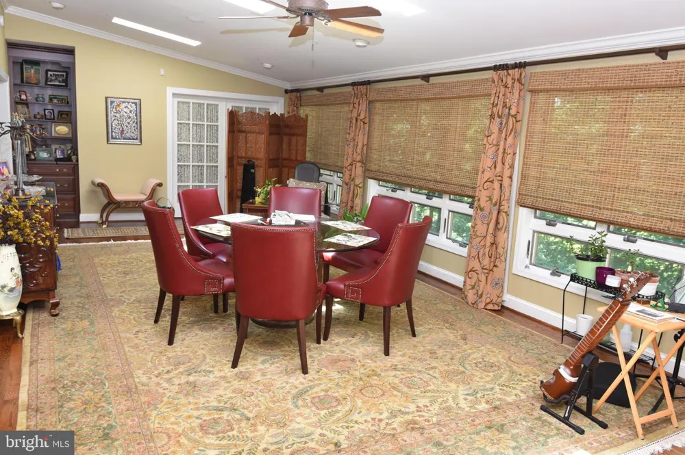 11202 OLD CARRIAGE ROAD Glen Arm, MD 21057