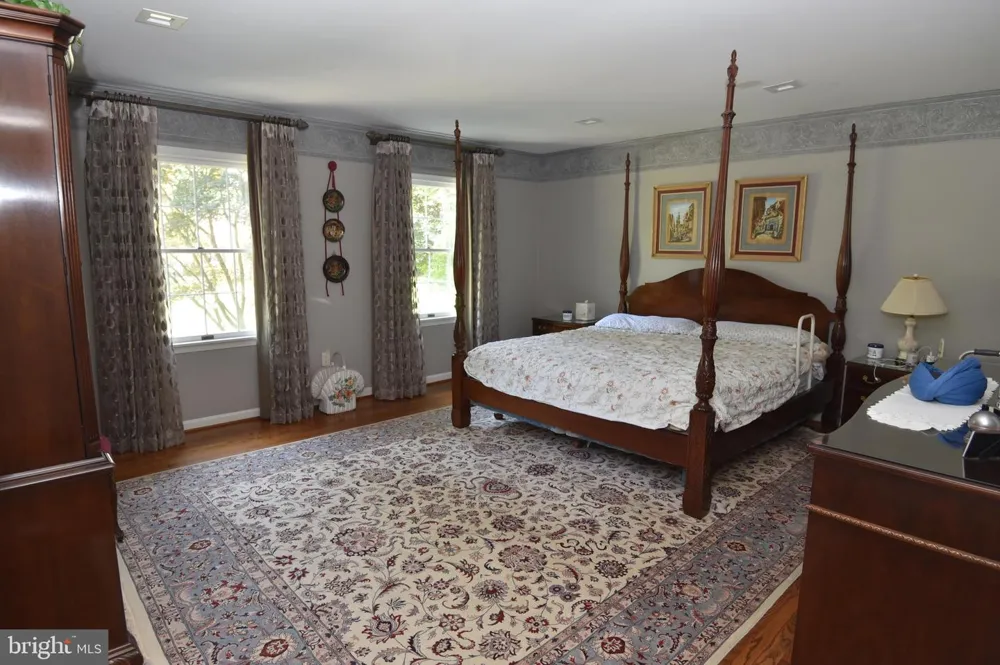 11202 OLD CARRIAGE ROAD Glen Arm, MD 21057