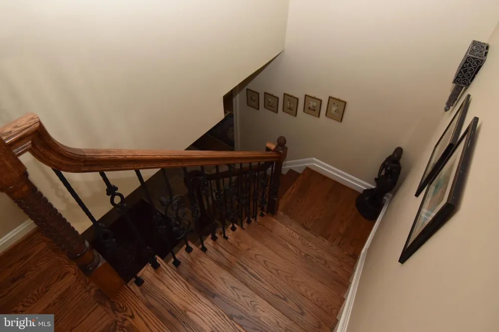 11202 OLD CARRIAGE ROAD Glen Arm, MD 21057
