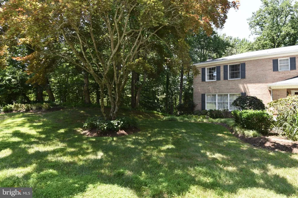 11202 OLD CARRIAGE ROAD Glen Arm, MD 21057