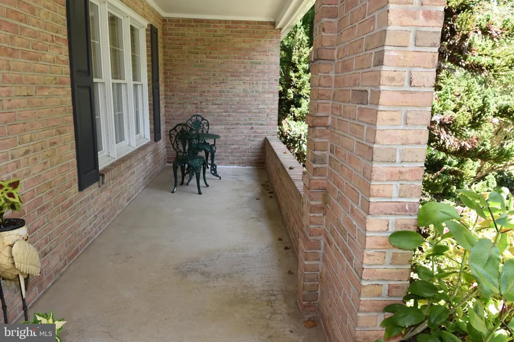 11202 OLD CARRIAGE ROAD Glen Arm, MD 21057