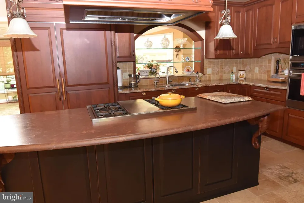 11202 OLD CARRIAGE ROAD Glen Arm, MD 21057