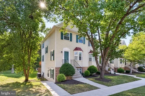 16324 TACONIC CIRCLE
