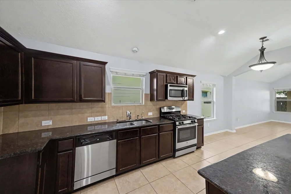 21826 Saragosa Pond Lane Spring, TX 77379